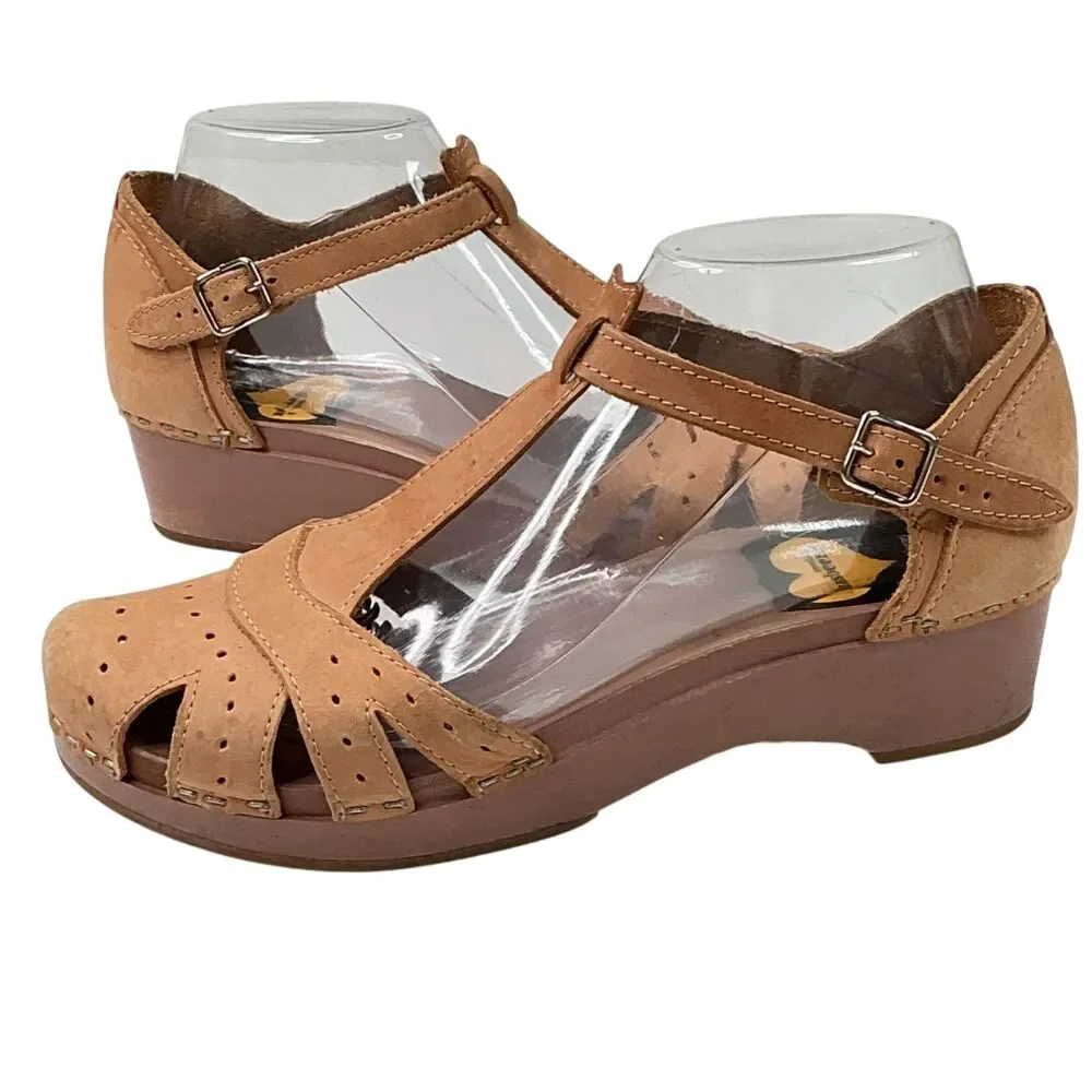 Toffel Swedish Clog Hasbeens T-Strap EU 38 Leather Wedge Heels Sandals Beige